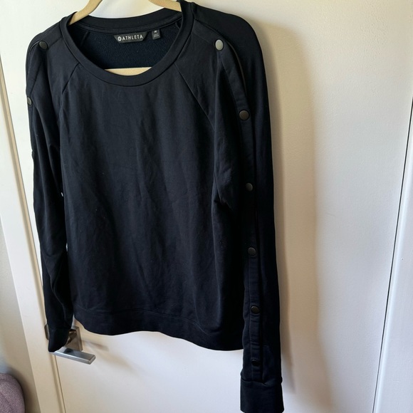 Athleta Snappy Sweatshirt Long Sleeve Crewneck Pullover, Size M Black Snap - Picture 3 of 6